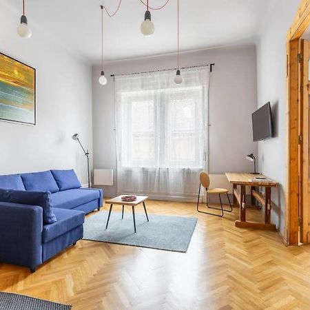 Elegant And Modern In The City Centre Budapest Exterior foto