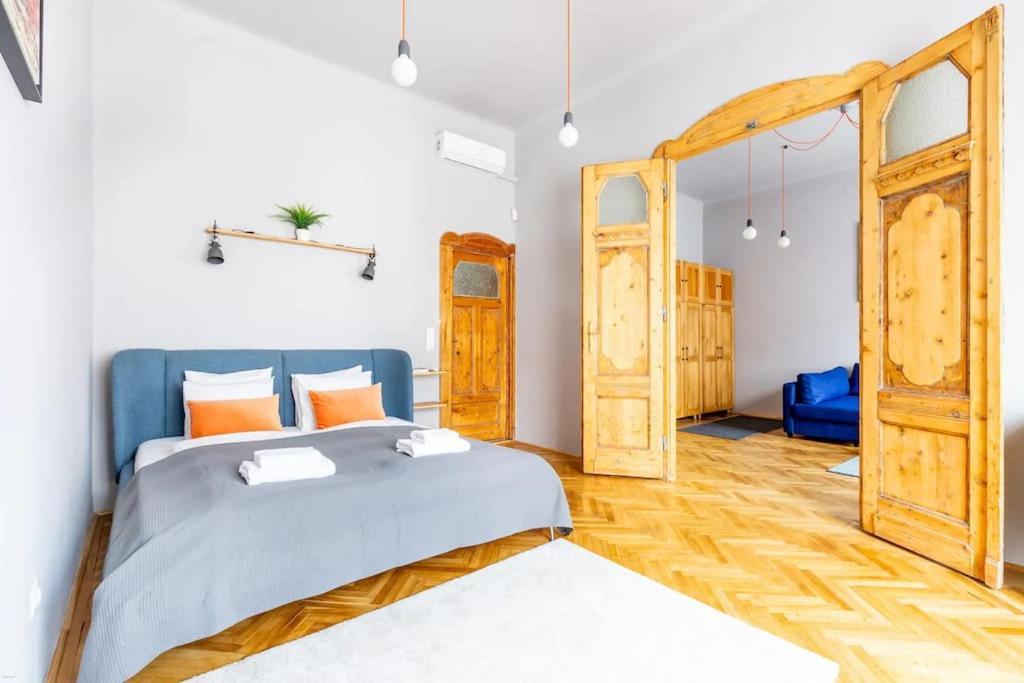 Elegant And Modern In The City Centre Budapest Exterior foto