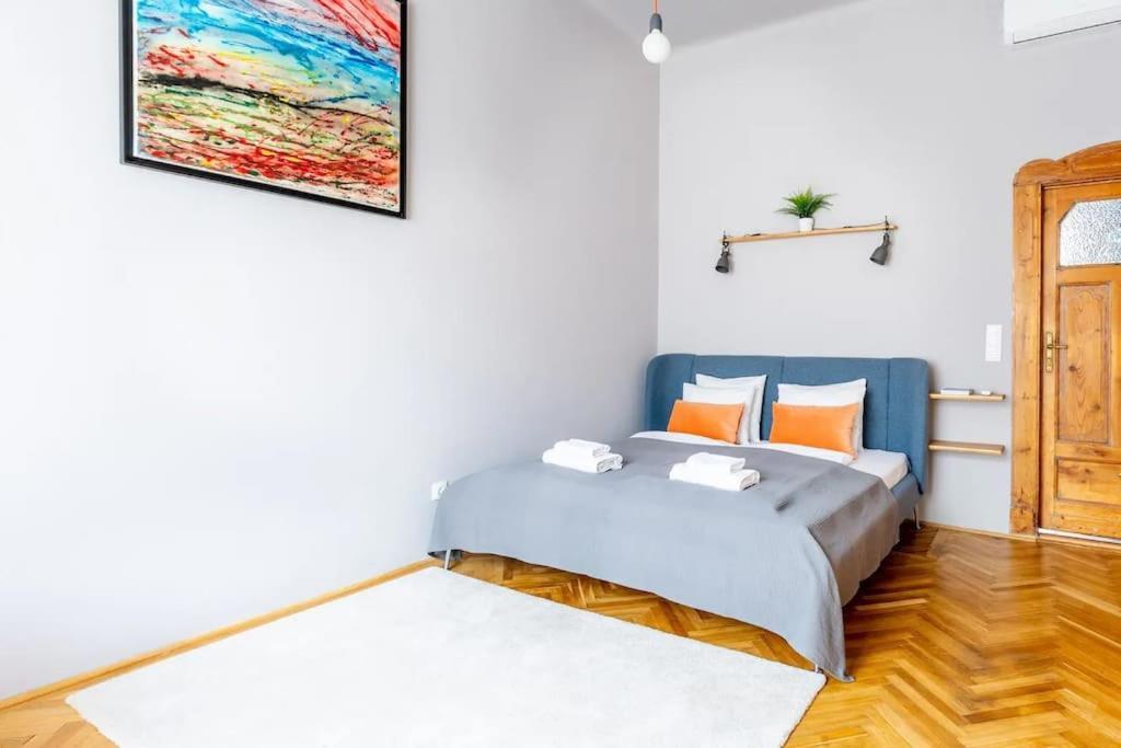 Elegant And Modern In The City Centre Budapest Exterior foto
