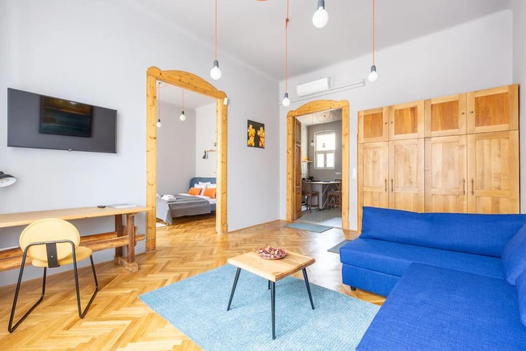 Elegant And Modern In The City Centre Budapest Exterior foto